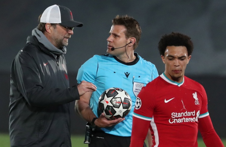 广东男篮年轻球员发挥稳定